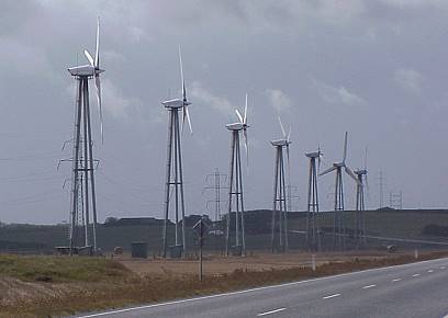 Windpark am Straenrand ...
