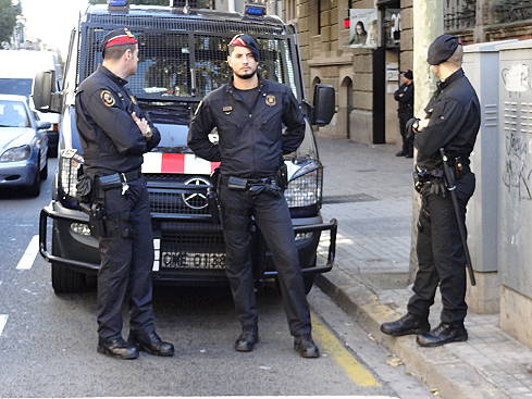 Grimmige Demo-Absicherung ...