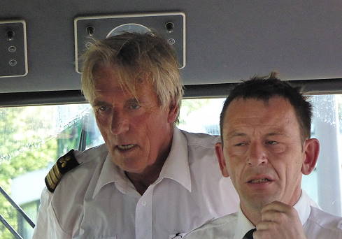 ... samt knorriger Mannschaft ... ... samt knorriger Mannschaft ...