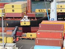 Was kommt jetzt für ein Container von Bord? Was kommt jetzt für ein Container von Bord?