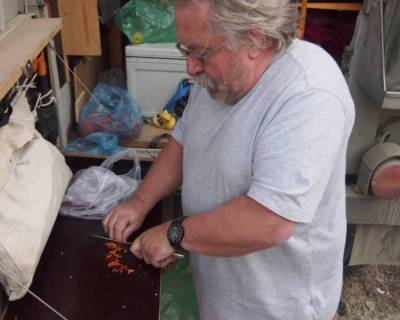 Koch Max bei der Arbeit ...