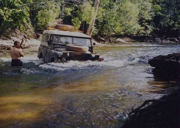 Quer durch: Am Cokatoo Creek ...