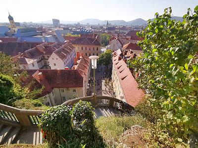 Treppab zur Altstadt ...