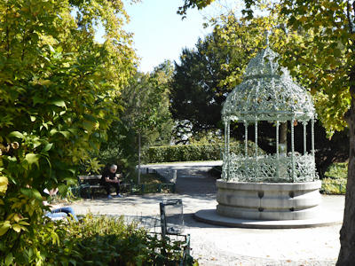 ... die unscheinbare Zisterne ...