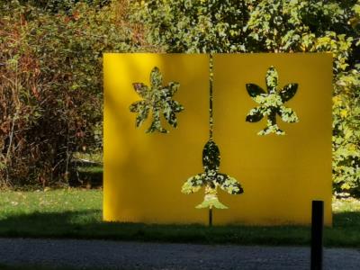 Eine Skulptur mit zwei Seiten ...