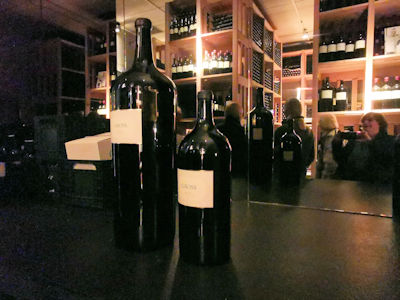 Nicht nur der Name ist "Gross", auch die Flaschen und Fsser sond so ...