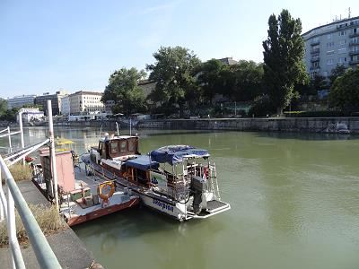 Das Naturparkboot wartet ...