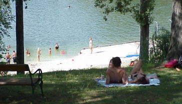 Campingplatz als Badestrand ...