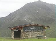 Immerhin freut man sich ber uns ...