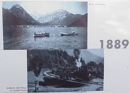 ... historische Fotos am Bahnhof ...