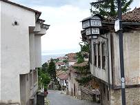 Nur wenige verkommenen Huser in Ohrid ...