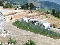 Neuanlage der Parkterrassen im Hintergrund
