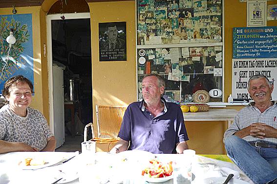 Landestypisches Abendessen bei Krista und Ioanis