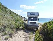 Querfahrt auf Schotter und Sand