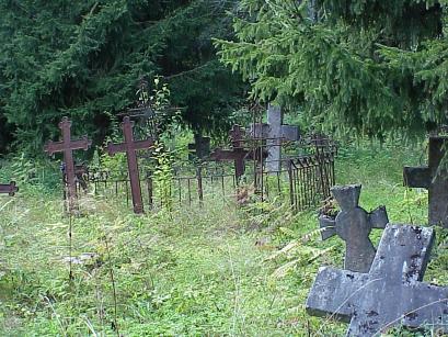 Verfallener Friedhof auf dem Weg nach Padise ...