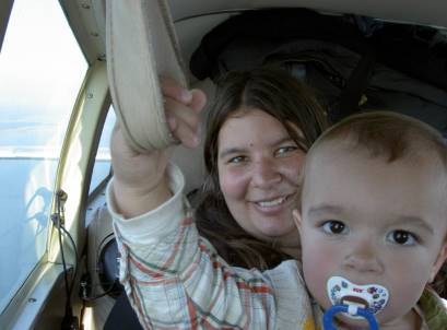 Auf dem Flug nach Kuressaare ...