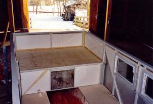 Eingebauter Alkovenboden, eingeklebte Isolation