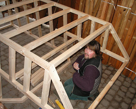 Zuschnitt und Zusammenbau ... Zuschnitt und Zusammenbau ...