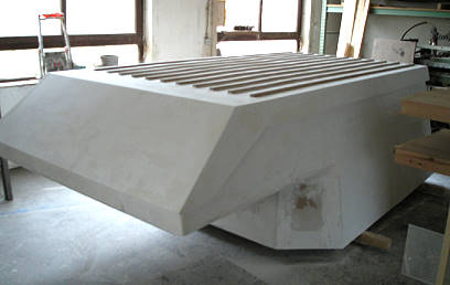 Dach mit Aussteifungen ...