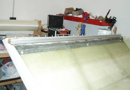 Halter und Scharnier fixiert ...