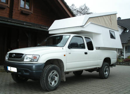 Befestigung vorn mit Zurrsen auf der Ladeflche ...