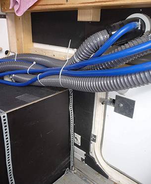 3 getrennte Einfllstutzen ...