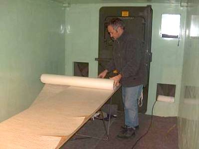 Zuschneiden der Tapete 