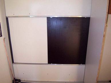 Schiebetr im Koffer zu und Ruhe ist! ;-))