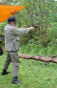 So ist es richtig - doch nur mit viel bung trifft man das Ziel