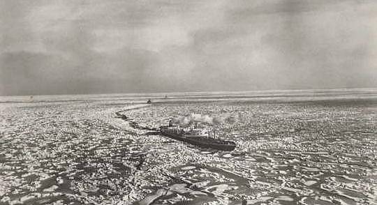 Auf dem Weg in geschlossenes Eis ...