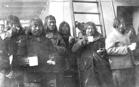 Am Handelsposten: Abwechslung fr die Inuits ...