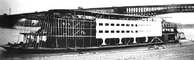 Wieder entsteht aus Altem Neues ... Wieder entsteht aus Altem Neues ...