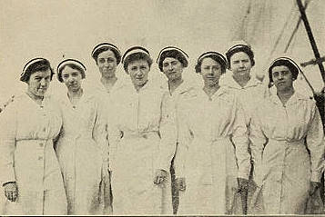 Glücksfall für das Schiff: Navy Krankenschwestern an Bord ...