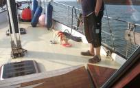 Besatzung nimmt Verpflegung auf ... Besatzung nimmt Verpflegung auf ...