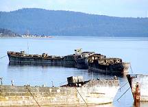 Immer noch gebraucht: McClosky-Schiffe als Wellenbrecher ...