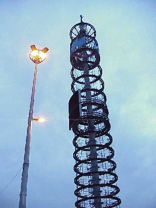 Der Messeturm - ein Beleuchtungs(experiment)wunder ... 
