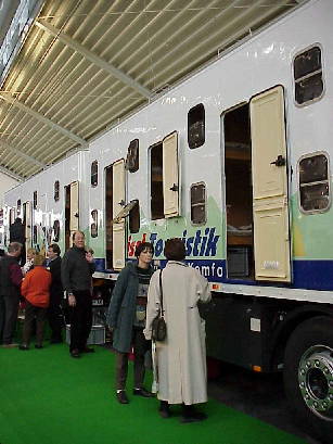 Reisen im Schlafmobil-Hotel - es gibt nichts, was es nicht gibt ...