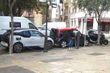Mallorca: Einparken unter Strom ..!