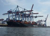 Die "Dublin Express" der Hapag Lloyd ...