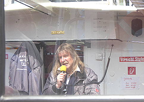 Santiano-Fan? Unser Einlaufparadenmitfahr-Kptn ... 