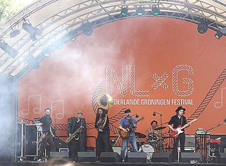 Die Hollnder heizen ein ...