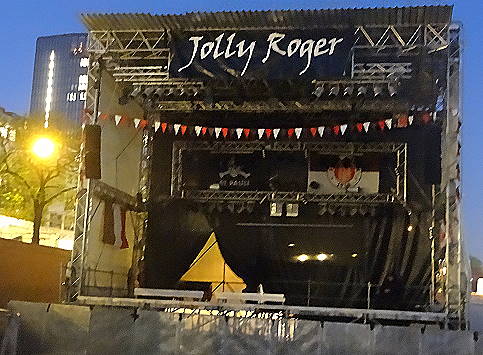 Diesmal nicht der Jolly Roger von Sea Shepherd: Die Bhnen sind bereit ...