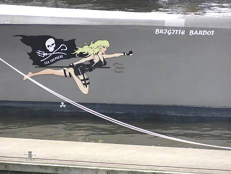 Auffallende Bemalung: Der Hingucker beim Hafengeburtstag ...