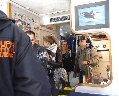 Fhrung durchs Boot ...