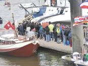 Groes Interesse am Boot whrend der Folgetage ...