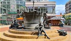 Sehnsucht nach ostdeutscher Bauarbeiterschönheit? Sehnsucht nach ostdeutscher Bauarbeiterschönheit?