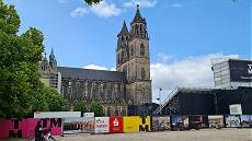 Viel los am Dom ... Viel los am Dom ...