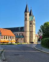 ... neben dem Kloster Unser Lieben Frauen ... neben dem Kloster Unser Lieben Frauen