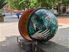 Kunst an der Magdeburger Halbkugel ... Kunst an der Magdeburger Halbkugel ...