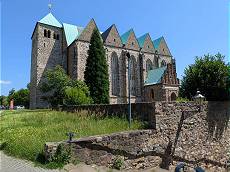 Einstige Pfarrkirche für das Fischerdorf Frose Einstige Pfarrkirche für das Fischerdorf Frose